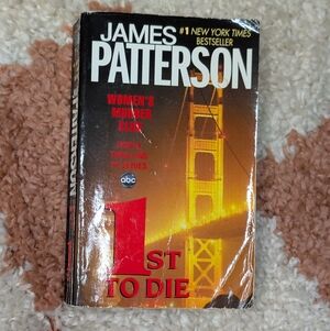 1st to Die by James Patterson